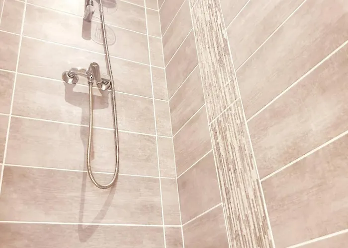 Sadi Carnot - 2a Apartment *